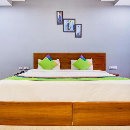 Treebo Trend Aashiyana Paradise Badshahpur Exteriér fotografie