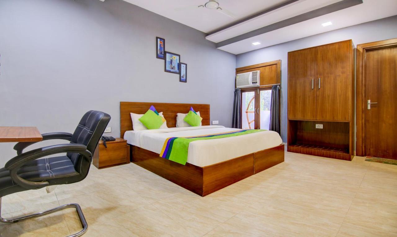 Treebo Trend Aashiyana Paradise Badshahpur Exteriér fotografie