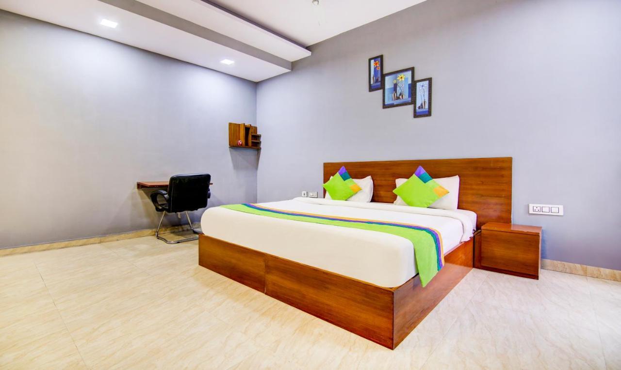 Treebo Trend Aashiyana Paradise Badshahpur Exteriér fotografie